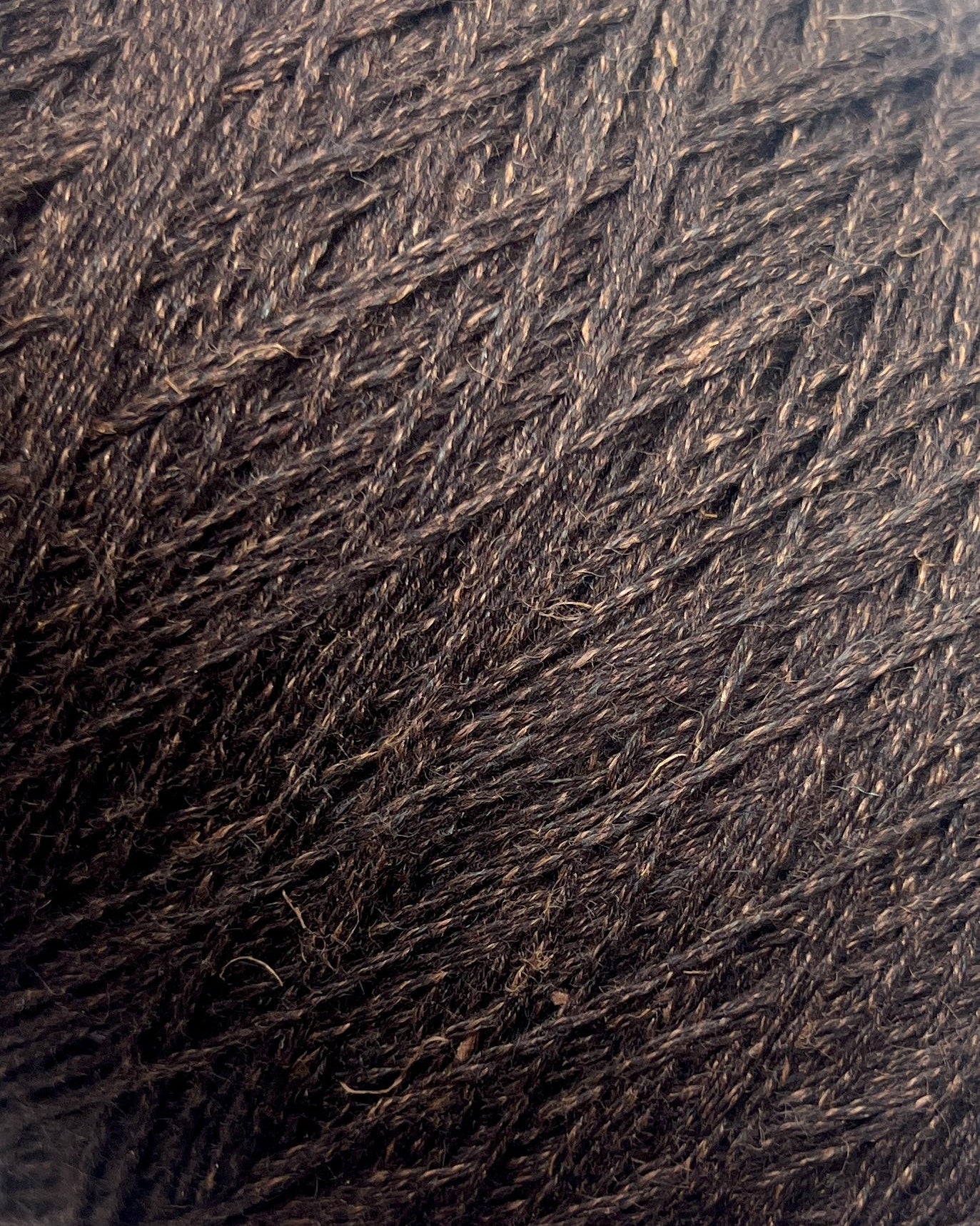 LANA LINO SETA merino silk linen yarn DK 240m Italy
Luxury Italian merino silk linen yarn cone close up
Extrafine merino silk linen DK yarn for sweaters and cardigans
Soft breathable Italian yarn with linen silk merino blend
LANA LINO SETA luxury DK yarn texture detail
