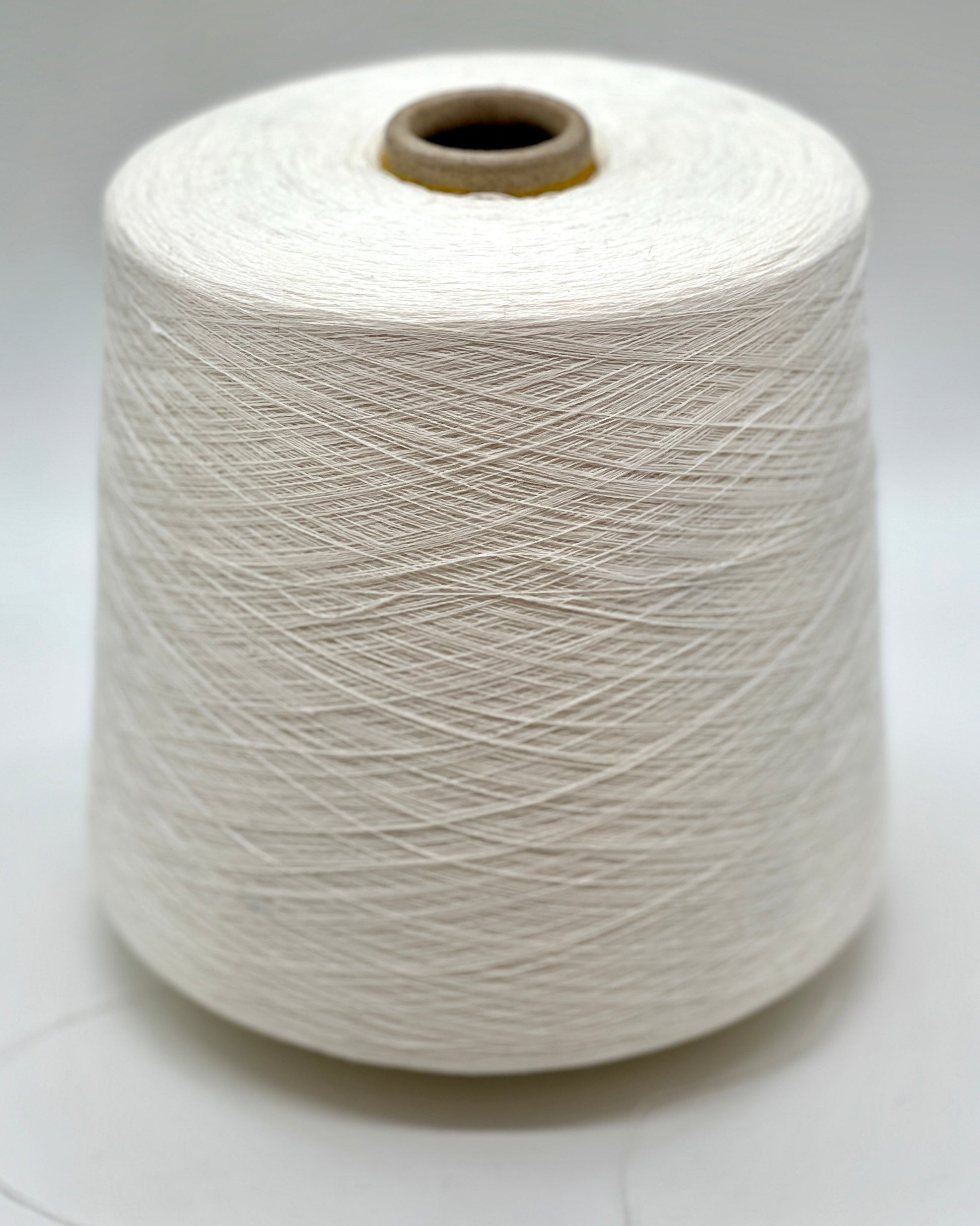 Luxury Italian linen yarn 2600m per 100g for blending
