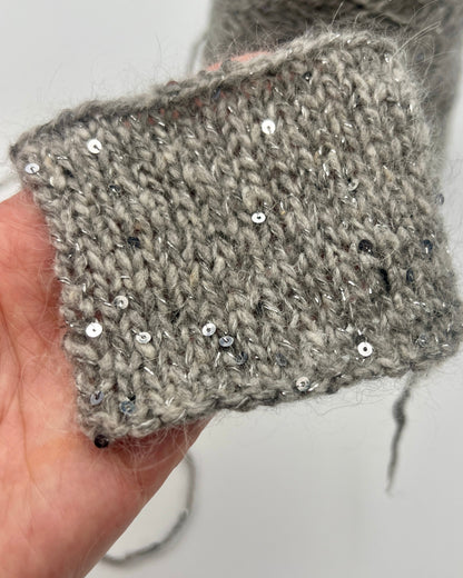 Wool mohair lurex sequin yarn NELSON with Italian fashion texture
Luxury Italian DK yarn with 2mm paillettes and soft mohair halo
Industria Italiana Filati NELSON yarn close up with shimmer
Wool mohair sparkle yarn for sweaters cardigans and scarves
Italian fashion yarn with lurex paillettes and textured halo