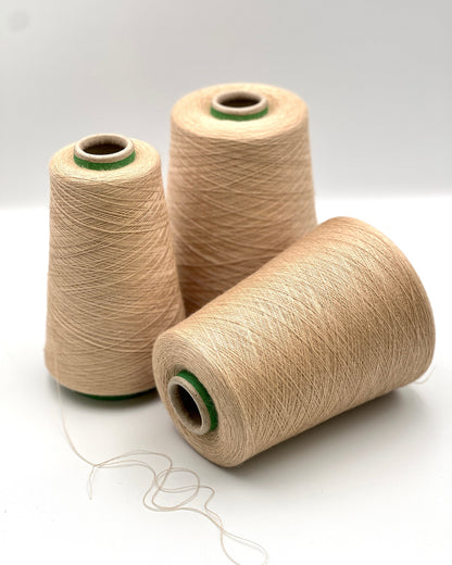 Rare vicuña silk yarn by Cariaggi on original luxury Italian cone
Cariaggi LAUREA 70 vicuña 30 silk couture lace yarn
Luxury Italian vicuña yarn close up showing ultra fine texture
Collector level vicuña silk yarn for weaving and couture knitting
Extremely rare Italian vicuña silk lace yarn on industrial cone