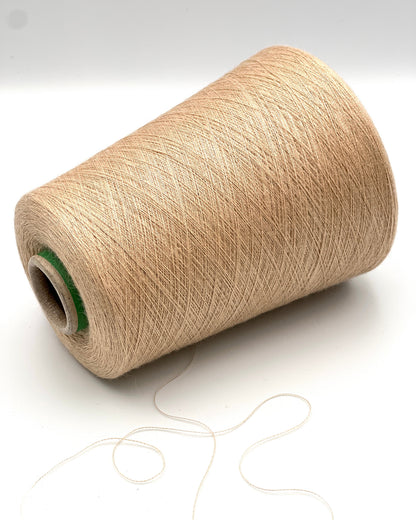 Rare vicuña silk yarn by Cariaggi on original luxury Italian cone
Cariaggi LAUREA 70 vicuña 30 silk couture lace yarn
Luxury Italian vicuña yarn close up showing ultra fine texture
Collector level vicuña silk yarn for weaving and couture knitting
Extremely rare Italian vicuña silk lace yarn on industrial cone