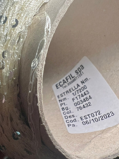 Luxury Italian paillettes yarn ESTRELLA by ECAFIL
Soft chainette sequin yarn on original cone
Italian fashion paillettes yarn for luxury knitwear
Designer companion yarn with integrated paillettes
Luxury Italian cone yarn with silver and green paillettes