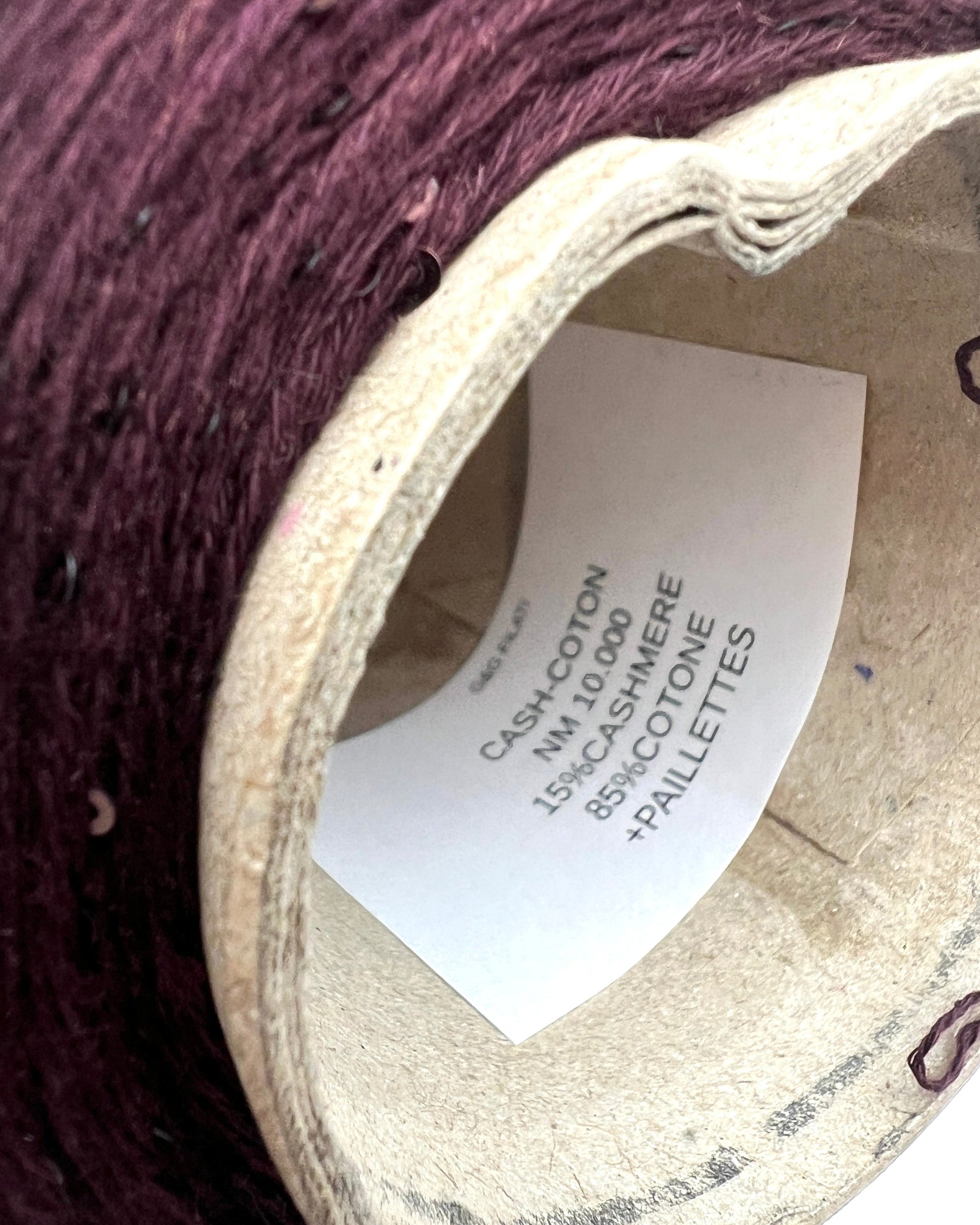 G&G Filati CASH-COTON luxury 85% cotton 15% cashmere lace weight yarn featuring integrated, delicately spaced 2mm paillette sequins wound for high-end boutique knitwear.