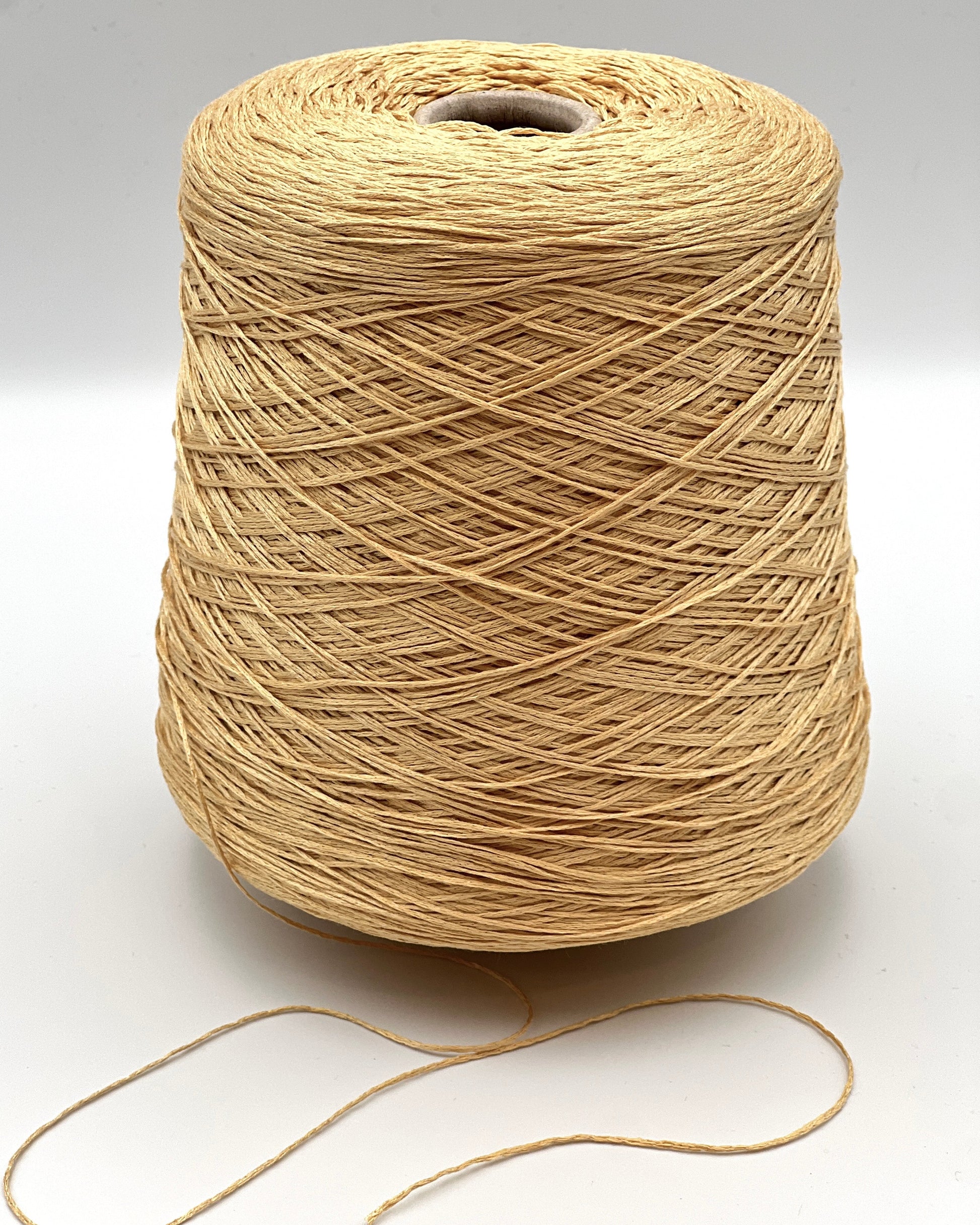 G&G Filati BAMBU-SILK luxury 60% bamboo 40% mulberry silk fingering weight summer yarn featuring an integrated, split-proof chainette cord structure with an elite boutique sheen for high-end knitwear.