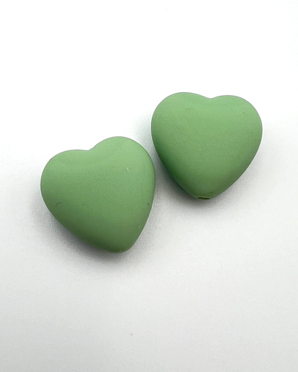 iDOKNiT silicone heart shaped knitting needle stoppers and point protectors pair