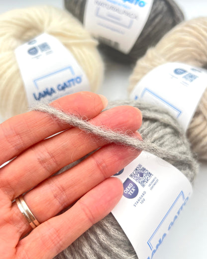 Lana Gatto Naturalpaca 46 percent Alpaca 32 percent Wool 22 percent Cotton Italian chunky chainette yarn from iDOKNiT