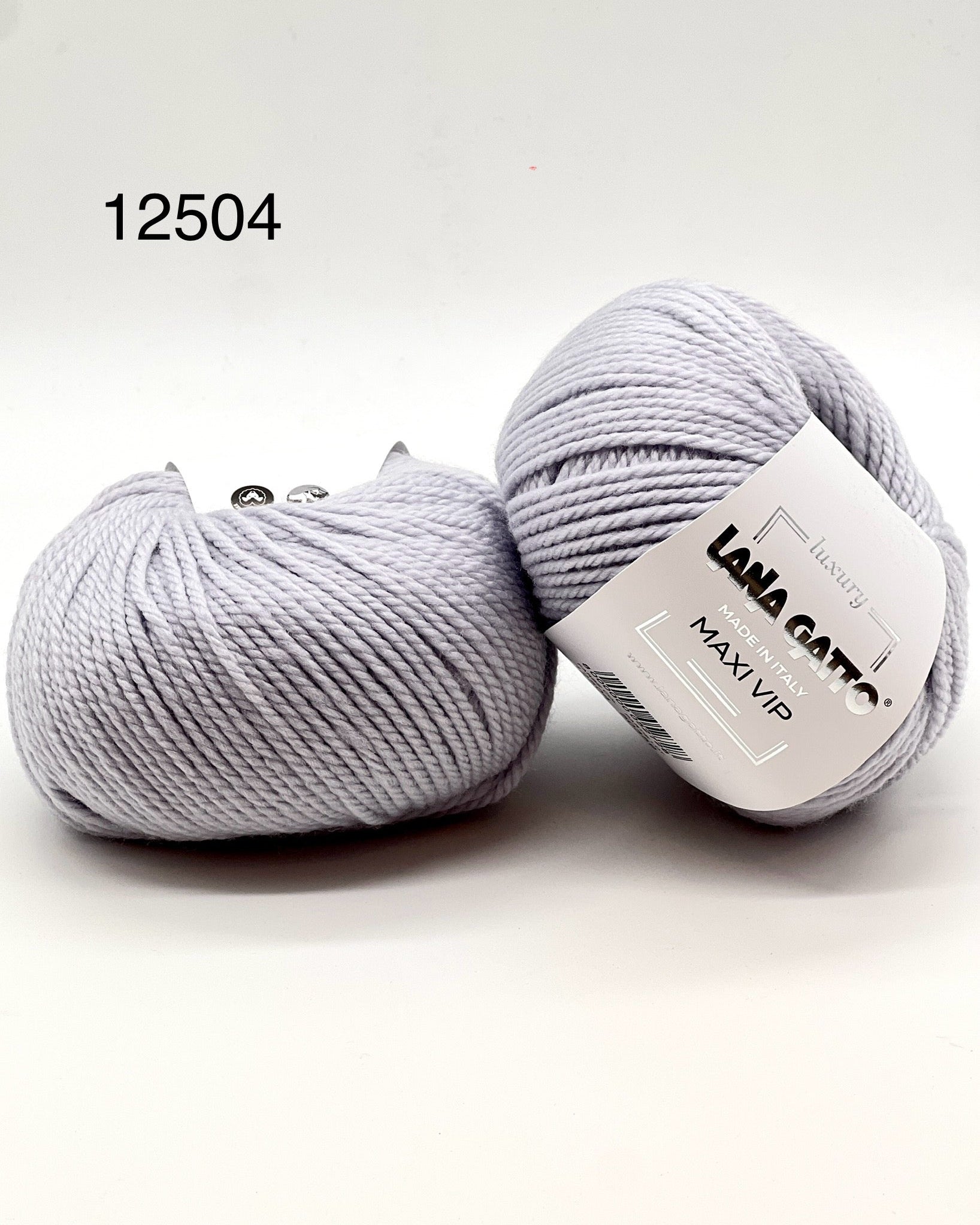 Lana Gatto MAXI VIP yarn balls in soft neutral shades – premium Italian merino cashmere blend. IDOKNIT Shop.