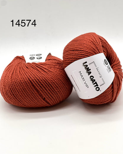 Lana Gatto MAXI VIP yarn balls in soft neutral shades – premium Italian merino cashmere blend. IDOKNIT Shop.