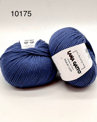 Lana Gatto MAXI VIP yarn balls in soft neutral shades – premium Italian merino cashmere blend. IDOKNIT Shop.