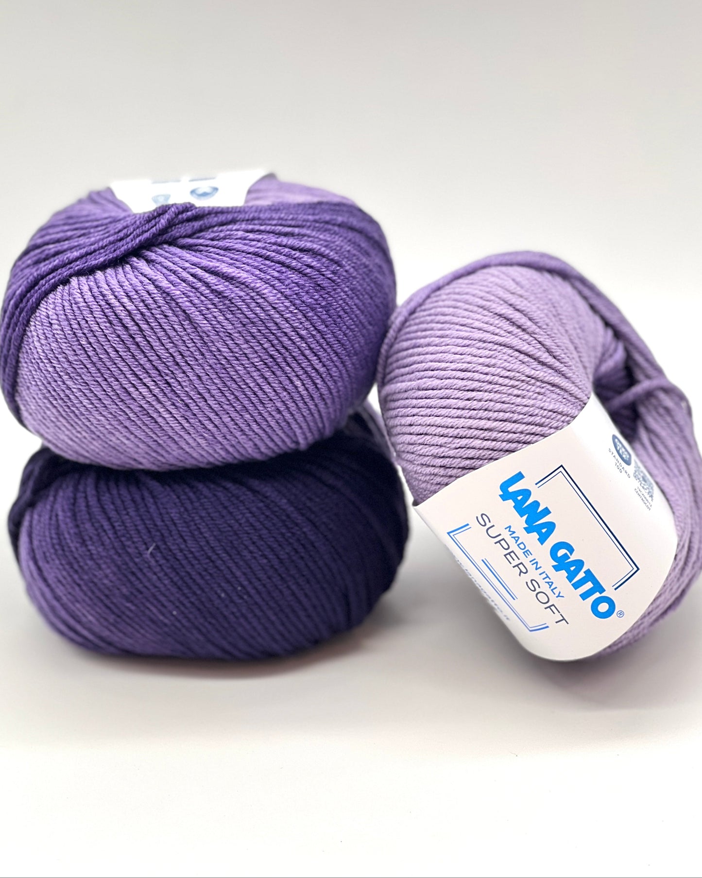 Lana Gatto SUPER SOFT Gradient Colors yarn ball – extra fine merino wool made in Italy