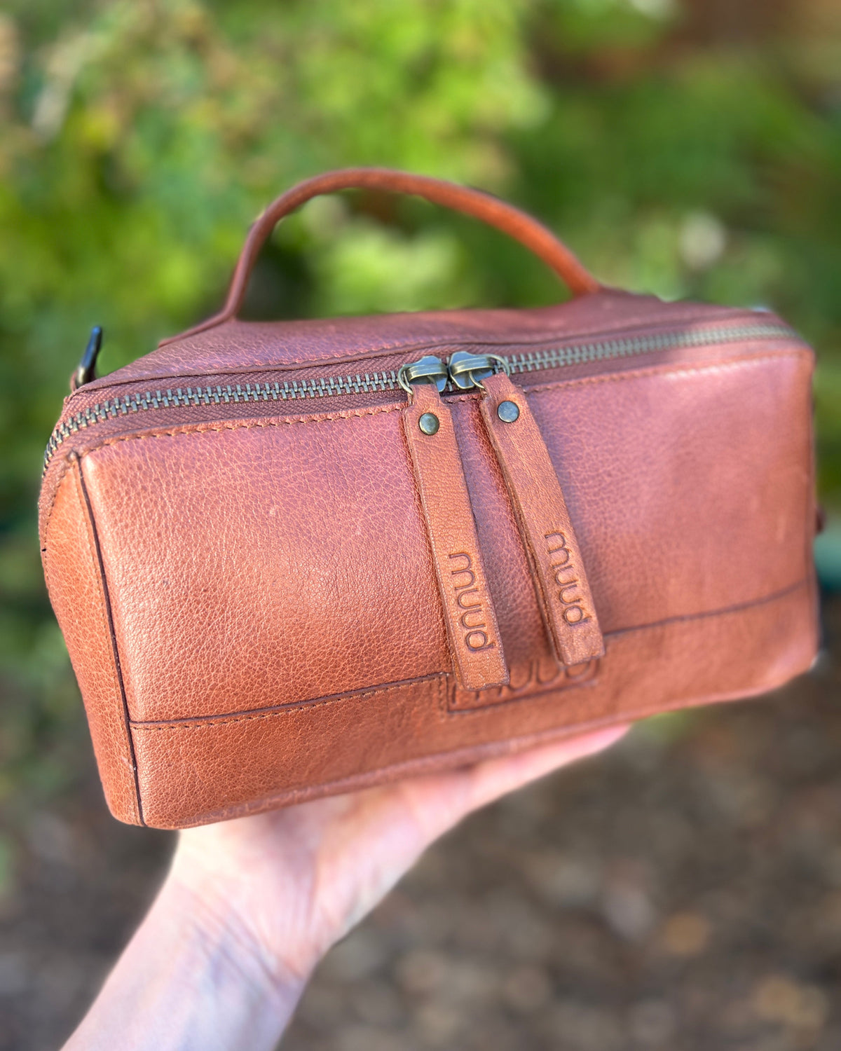 muud Cleo genuine leather box style crossbody project bag from iDOKNiT