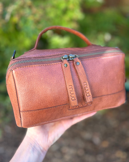 muud Cleo genuine leather box style crossbody project bag from iDOKNiT
