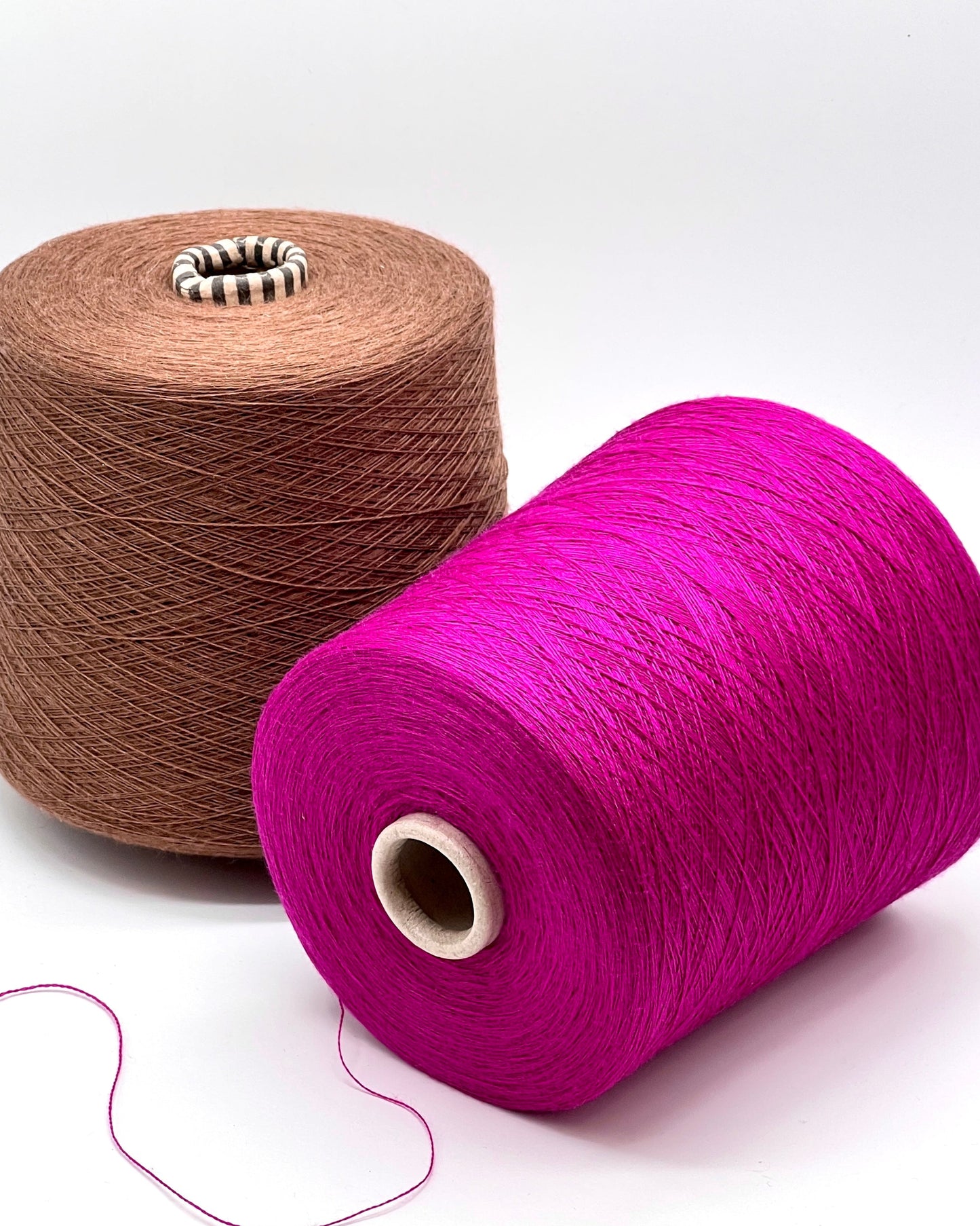 Close-up of iDOKNiT SÜDWOLLE GROUP VICTORIA yarn, showing the ultra-fine Lace weight texture of 100% Extrafine Merino Wool (Superwash) in a ready-to-use ball.