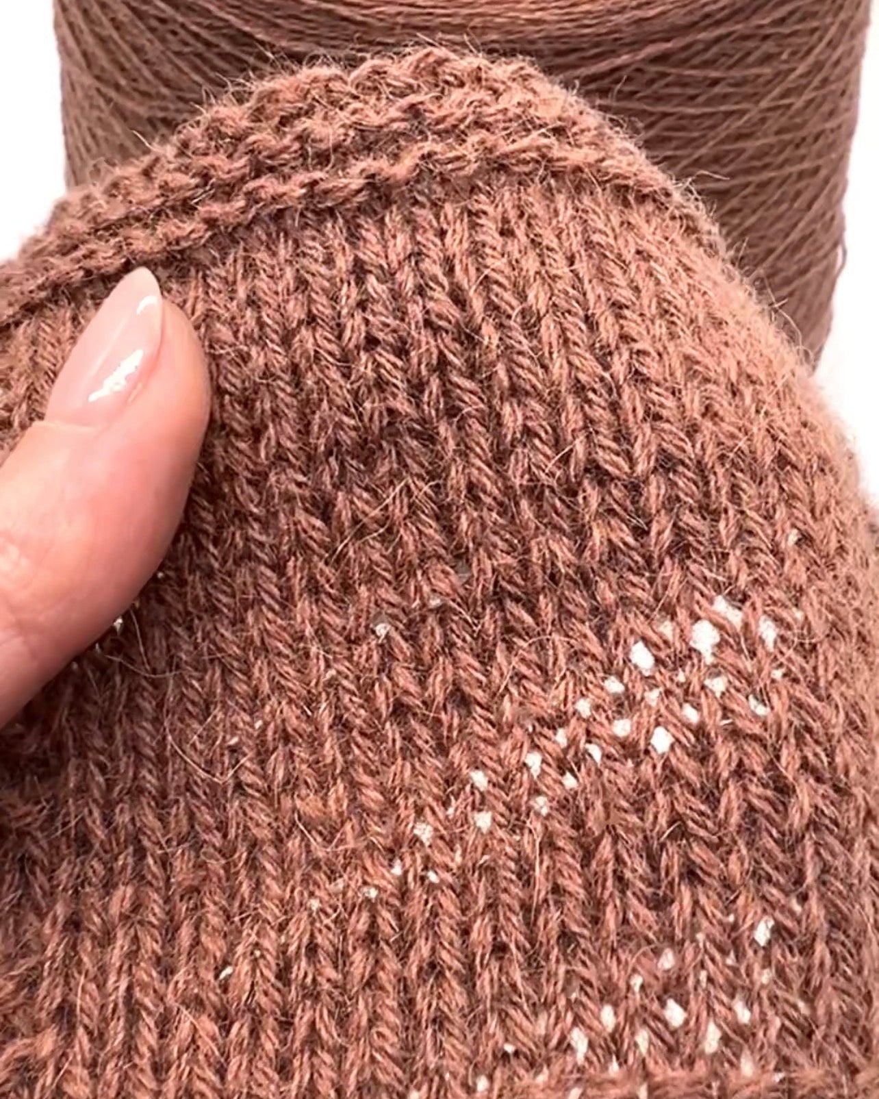 Luxury iDOKNiT Filitaly Lab PEPITA yarn featuring a delicate 75% Baby Alpaca and 25% Polyamide lace weight blend in Nm 2/14000 for high-end Italian knitwear.