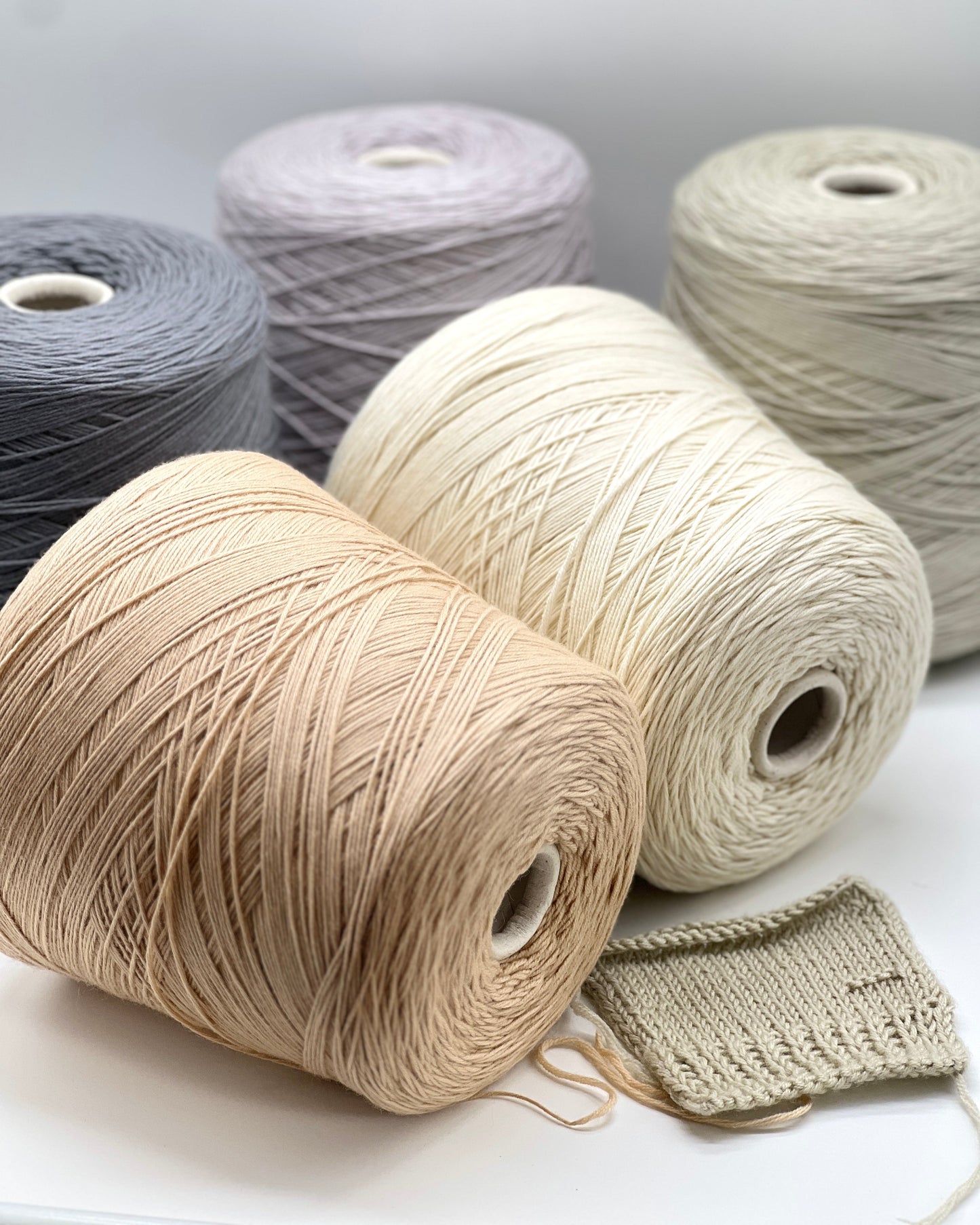 Elite iDOKNiT luxury sport weight yarn, MERINOS 2600 by RiGo Italy. 100% super soft merino wool, Nm 2600. Authentic Italian-made premium wool yarn with natural stretch and breathability curated by iDOKNiT for professional knitting.