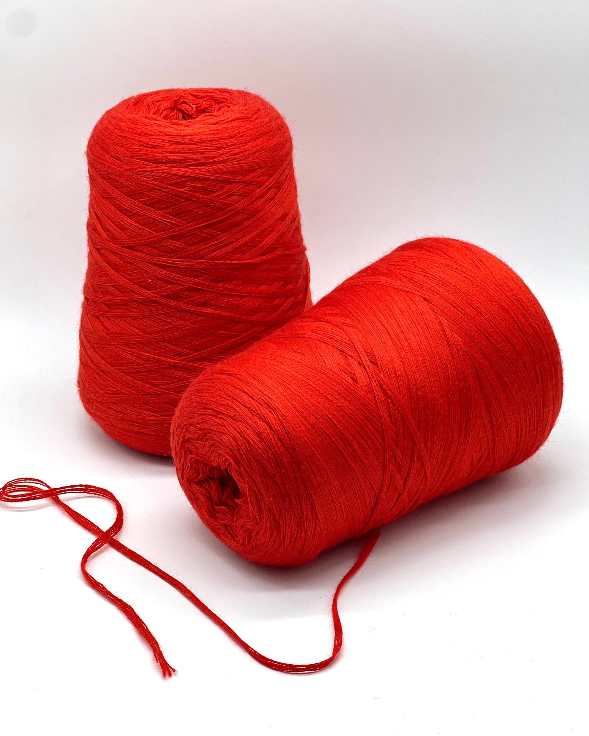 Premium iDOKNiT DK weight yarn, ALBA by Botto Giuseppe Italy. 100% Superfine Merino wool constructed from 7 individual threads for superior stitch definition and softness, 210m/100g. Authentic Italian-made luxury yarn in 2152 Scarlet Red, curated by iDOKNiT for professional-grade garments.