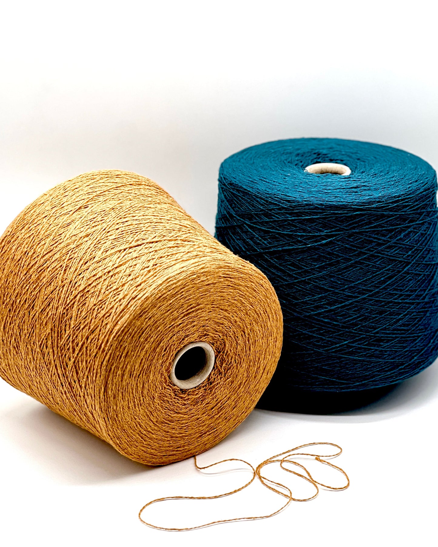 Ultra-luxury iDOKNiT lace weight yarn, VINICUNCA by Filcom Italy. 20% vicuña and 80% mulberry silk blend, Nm 2/14000. Authentic Italian-made yarn featuring the world's rarest animal fiber for unparalleled softness and luster curated by iDOKNiT.