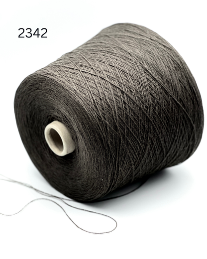 Cashmere silk merino yarn NICOLETTA by Filatura Papi Fabio Italy
Luxury Italian lace yarn with cashmere silk and merino wool
Soft fine NICOLETTA yarn sold by grams for knitting and weaving
Italian cashmere silk merino yarn for sweaters shawls and scarves
Luxury lace weight companion yarn 1400m per 100g made in Italy