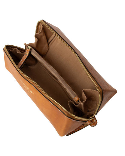 RE PROJECT 41 handcrafted Urban Leather knitting needle organizer case in natural finish from iDOKNiT
