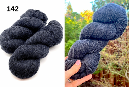 РЕДКАЯ НАХОДКА: пряжа Dundaga 7.1 Merino 100%, пасмы или "кейк" (торт), толщина "lace", однониточная, 470м/100г (514 ярдов/3.52 унции)