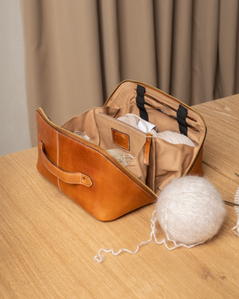 RE PROJECT 9 handcrafted compact Urban Leather beauty box style knitting needle and notion organizer case from iDOKNiT