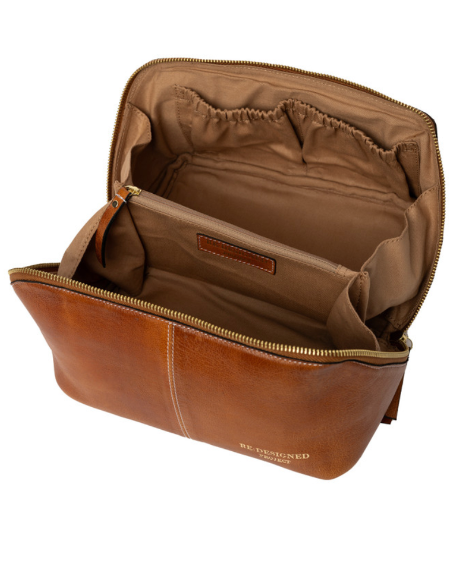 RE PROJECT 9 handcrafted compact Urban Leather beauty box style knitting needle and notion organizer case from iDOKNiT