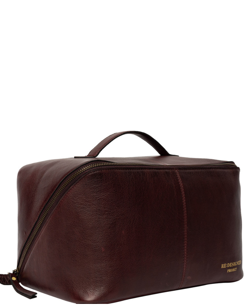 RE PROJECT 10 handcrafted Urban Leather beauty box style knitting needle and notion organizer case from iDOKNiT