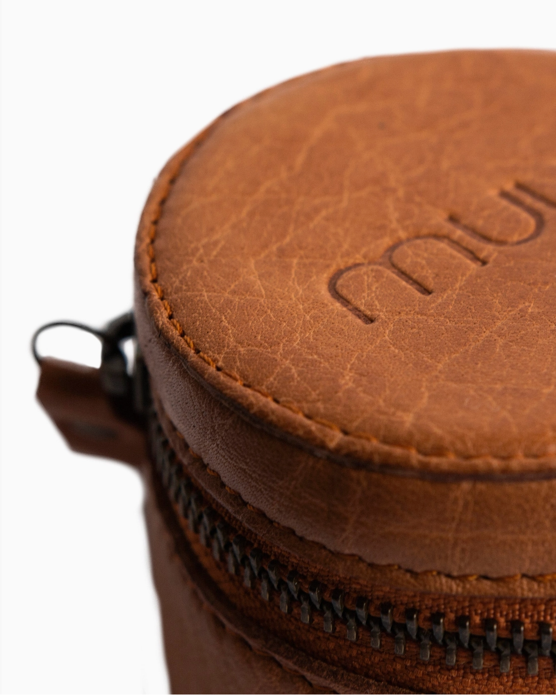 muud HELSINKI genuine leather cylindrical knitting accessories case with zipper closure from iDOKNiT