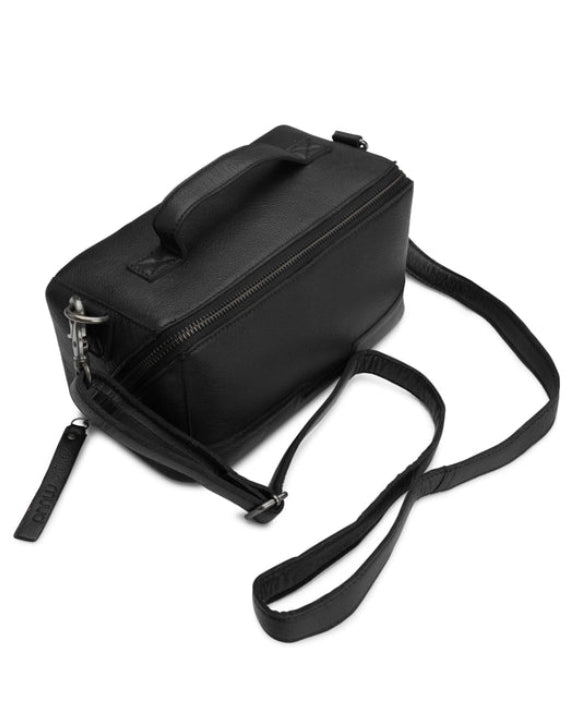 muud Cleo genuine leather box style crossbody project bag from iDOKNiT