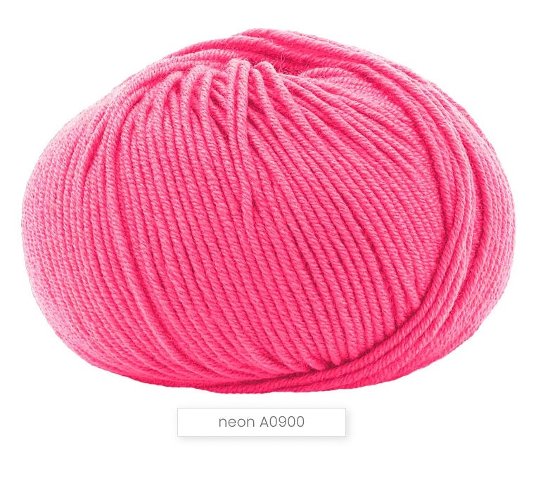 Lana Gatto Super Soft Merino Wool yarn ball – 50g skein
