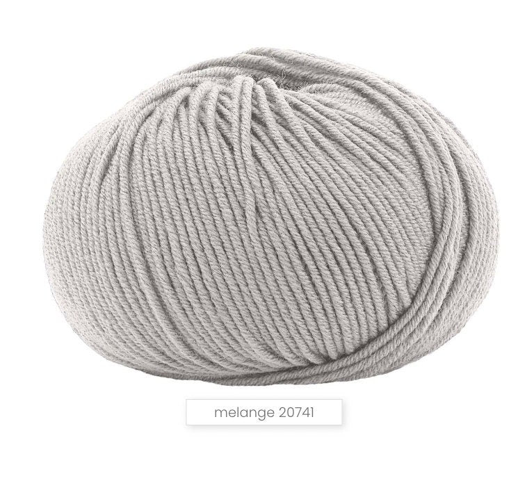 SUPER SOFT, 100% Wool Knitting Yarn, Italian Yarn, Lana Gatto, Great for Machine and Hand Knitting, 50g/125m (137y)