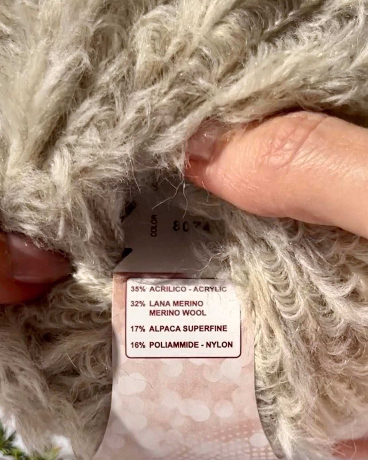 Close-up of VIBRANT yarn showing soft merino-alpaca texture — iDOKNiT Shop