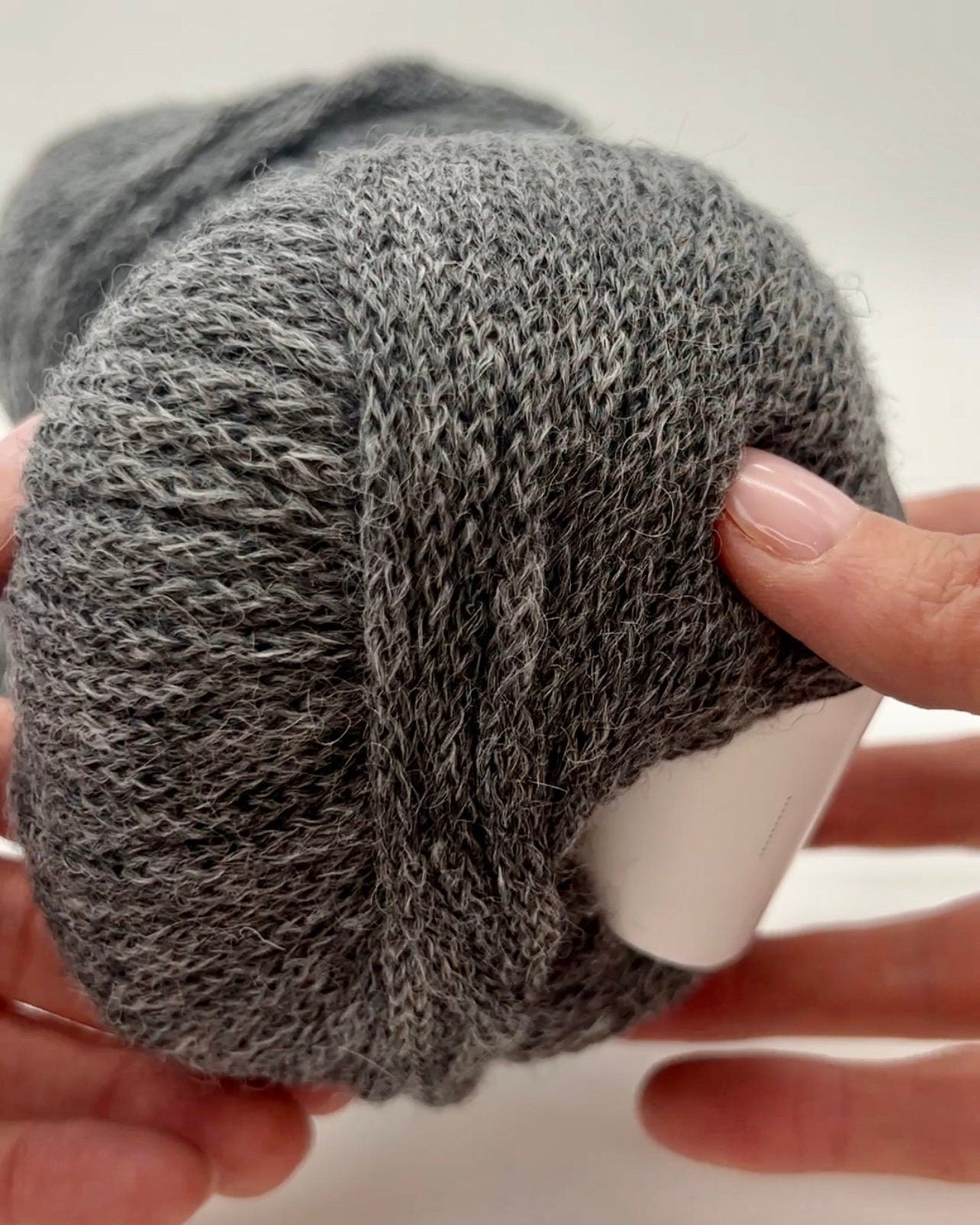 Lana Gatto ALPACA SUPERFINE yarn chunky alpaca cord Italian yarn
Luxury Italian alpaca yarn thick soft texture for sweaters and scarves
Close up of alpaca superfine yarn showing cord structure
Chunky alpaca yarn Lana Gatto soft warm knitting yarn
Superfine alpaca yarn ideal for cozy knitwear and fast projects
