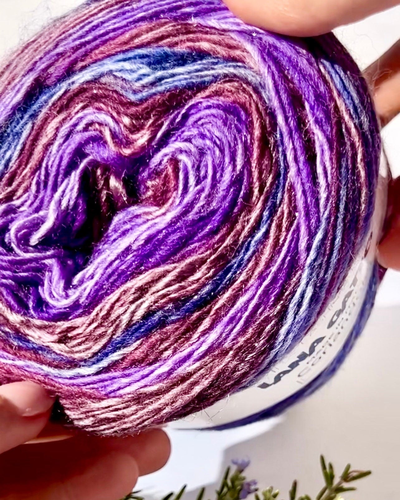 Lana Gatto Coriandolo Glitter yarn multicolor wool lurex shimmer Italian yarn 300m
Italian wool glitter yarn soft gradient Coriandolo Lana Gatto sparkle yarn
Luxury wool lurex yarn multicolor gradient soft knitting yarn Italy
Coriandolo glitter yarn close-up texture soft wool with shimmer thread
Multicolor Italian yarn wool blend with lurex sparkle for scarves and shawls