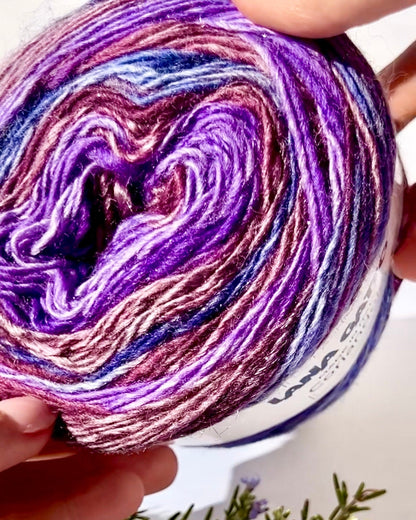Lana Gatto Coriandolo Glitter yarn multicolor wool lurex shimmer Italian yarn 300m
Italian wool glitter yarn soft gradient Coriandolo Lana Gatto sparkle yarn
Luxury wool lurex yarn multicolor gradient soft knitting yarn Italy
Coriandolo glitter yarn close-up texture soft wool with shimmer thread
Multicolor Italian yarn wool blend with lurex sparkle for scarves and shawls