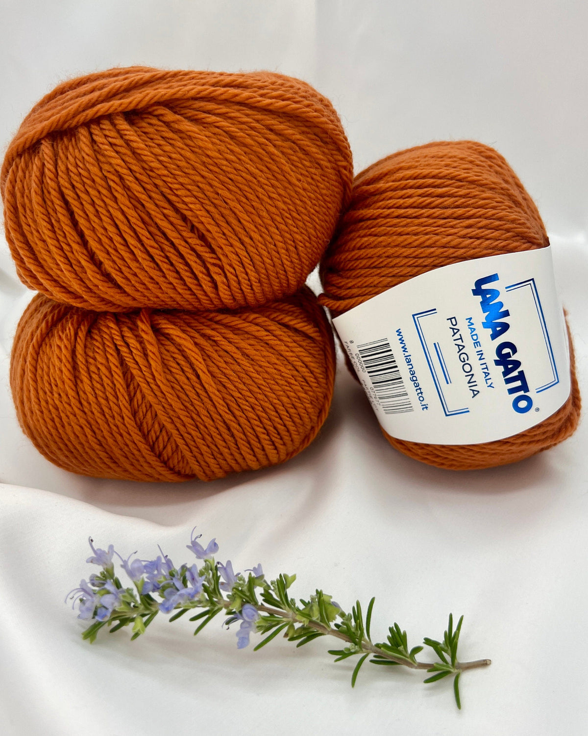 Lana Gatto Patagonia 100 percent pure new wool Italian super chunky yarn from iDOKNiT