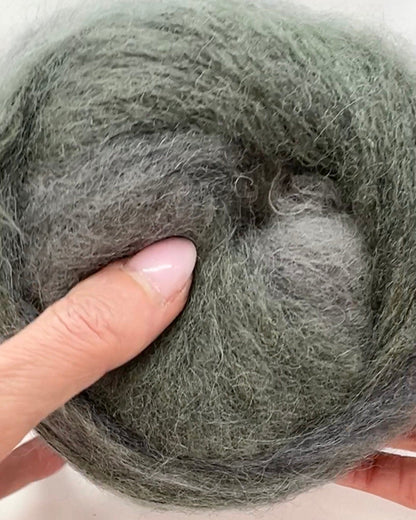 lana gatto sirio alpaca mohair yarn fluffy ball italy
soft alpaca mohair yarn lace weight 450m per 100g
luxury fluffy yarn ball halo texture knitting yarn
mohair alpaca yarn for sweaters shawls scarves
lana gatto sirio close-up soft halo texture