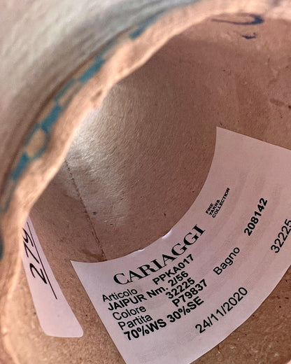 cariaggi jaipur cashmere silk lace yarn italy
luxury italian cashmere silk yarn 2800m 100g
extra fine lace yarn for knitting weaving couture
soft lightweight cashmere silk yarn close up
cariaggi luxury yarn on cones