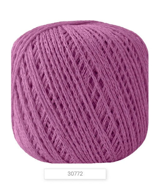 Lana Gatto GLOSSY linen viscose chain yarn Italian summer yarn
Luxury linen viscose yarn for breathable summer knitwear
Close up of GLOSSY chainette yarn showing airy texture and sheen
Italian flax viscose yarn for elegant lightweight garments
Soft summer chain yarn for tops shawls and modern knitwear