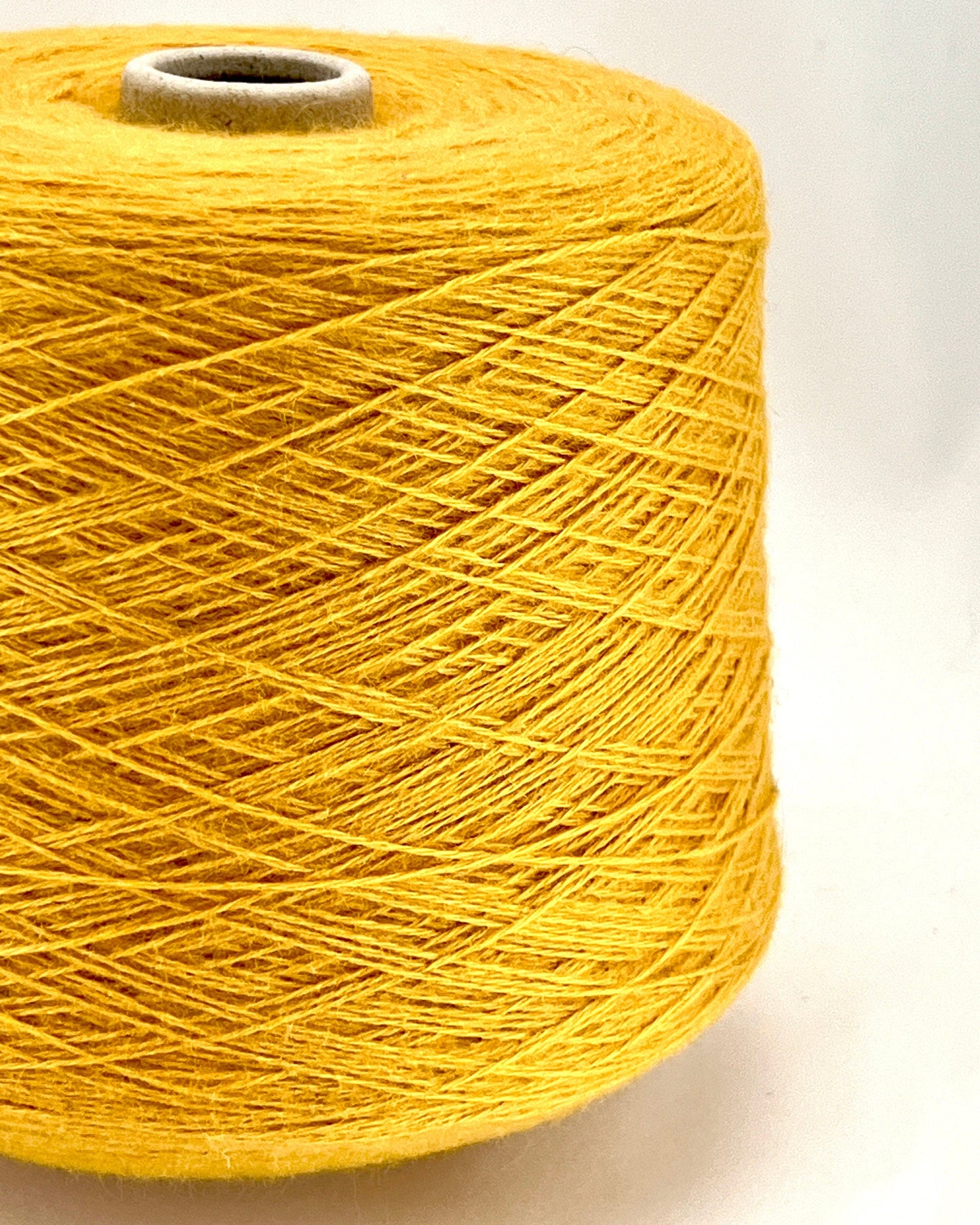 KIRK CLOUD by Gruppo Filpucci Italy, luxury fingering yarn, 75% cashmere 25% super kid mohair, Nm 4300, 430 meters per 100 grams, soft halo Italian yarn