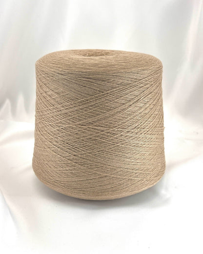 Cashmere merino yarn LEGEND 70 luxury Italian lace weight yarn
Soft Italian cashmere merino yarn cone for sweaters and shawls
Luxury lace weight yarn made from cashmere and merino wool
Italian cashmere merino knitting yarn close up texture detail
Luxury Italian yarn for heirloom knitwear and weaving