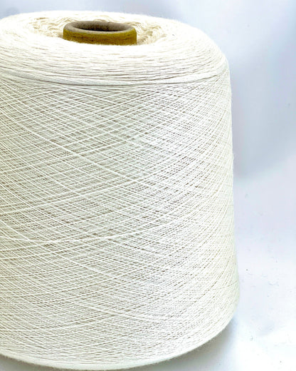 Luxury cashmere silk yarn CASH SETA from an exclusive Italian mill
Fine lace-weight cashmere silk yarn in off-white color
Italian cashmere silk cone yarn with exceptional meterage
Luxury knitting yarn for shawls, sweaters, and weaving
Cashmere silk lace yarn with elegant drape and softness