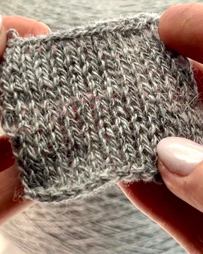 PROFILIO CASHAIR cashmere camel hair yarn in Grey Melange, Italian lace weight yarn for sweaters, cardigans, shawls, and luxury knitwear.