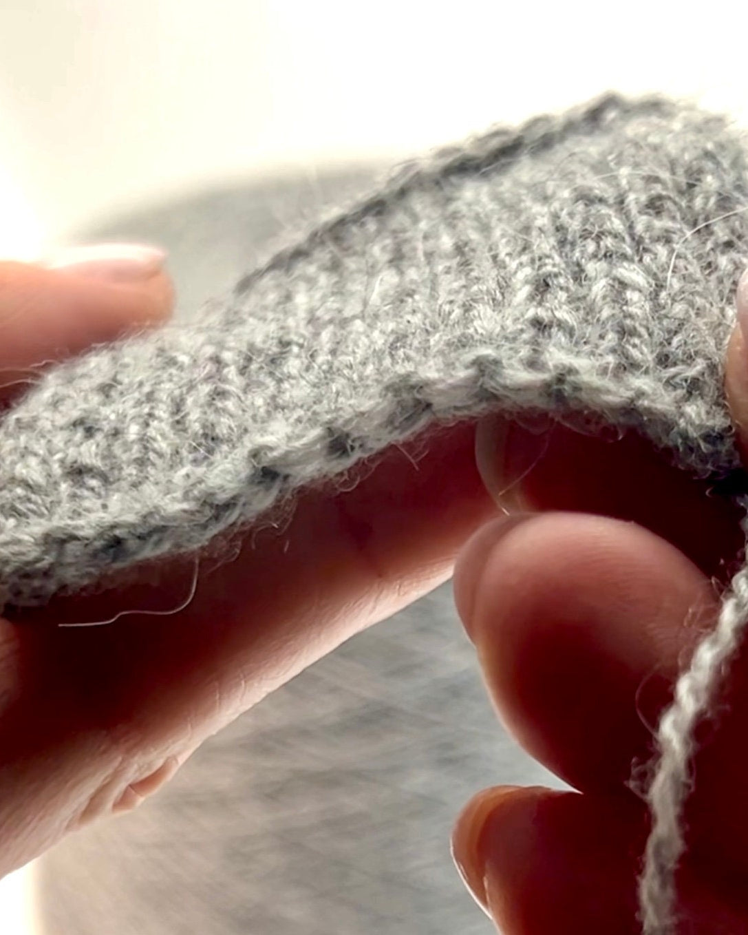 PROFILIO CASHAIR cashmere camel hair yarn in Grey Melange, Italian lace weight yarn for sweaters, cardigans, shawls, and luxury knitwear.