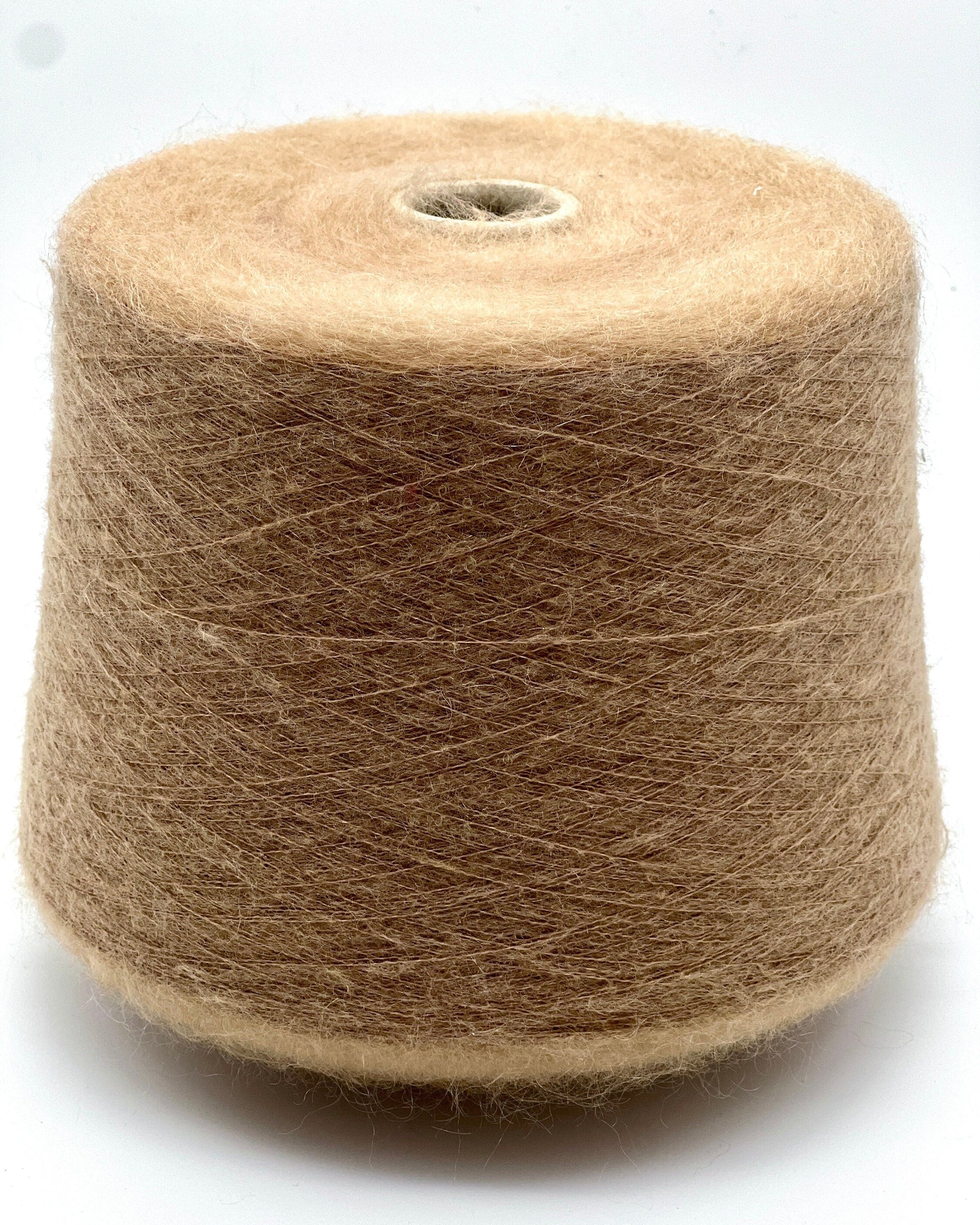 lineapiu geneve super kid mohair yarn italy
luxury italian mohair lace yarn 1500m 100g
soft halo mohair yarn for knitting weaving blending
designer super kid mohair yarn close up
italian lace mohair yarn balls or cones