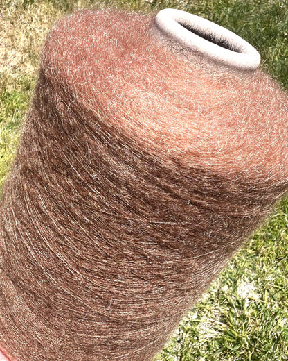 Elite iDOKNiT lace weight yarn, Superkid Mohair blend by Lineapiu Italia. Luxury composition of 58% superkid mohair and 8% wool, Nm 10, providing 1000m per 100g. Authentic Italian-made extra fine yarn curated by iDOKNiT for delicate, airy garments with a signature mohair halo.
