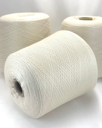 Luxury cashmere silk yarn CASH SETA from an exclusive Italian mill
Fine lace-weight cashmere silk yarn in off-white color
Italian cashmere silk cone yarn with exceptional meterage
Luxury knitting yarn for shawls, sweaters, and weaving
Cashmere silk lace yarn with elegant drape and softness