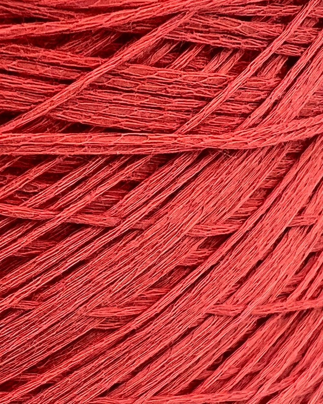 PARK MICRO cotton elastane chain yarn coral Italy
Italian stretch cotton yarn 900m per 100g
LE TRICOT coral chain yarn for tops dresses and crochet
Stretch lace weight cotton yarn close up texture detail
Italian cotton elastane yarn for machine knitting and fashion knitwear