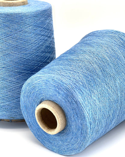 ROYAL 2/58 cashmere silk yarn luxury Italian lace yarn
70 cashmere 30 silk extra fine yarn 2900m per 100g
Luxury cashmere silk cone yarn for multi strand knitting and weaving
Light royal blue Italian yarn close up texture detail
ROYAL 2/58 lace yarn for couture knitting and blending