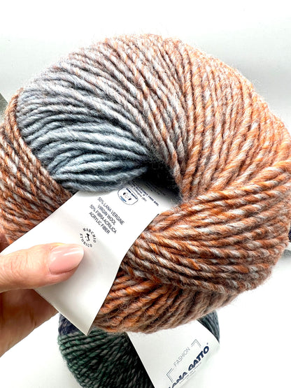 Luxury Lana Gatto CILE mouline gradient Aran yarn from Italy with soft wool acrylic blend for cozy sweaters, oversized cardigans, scarves, hats, and modern winter knitwear projects